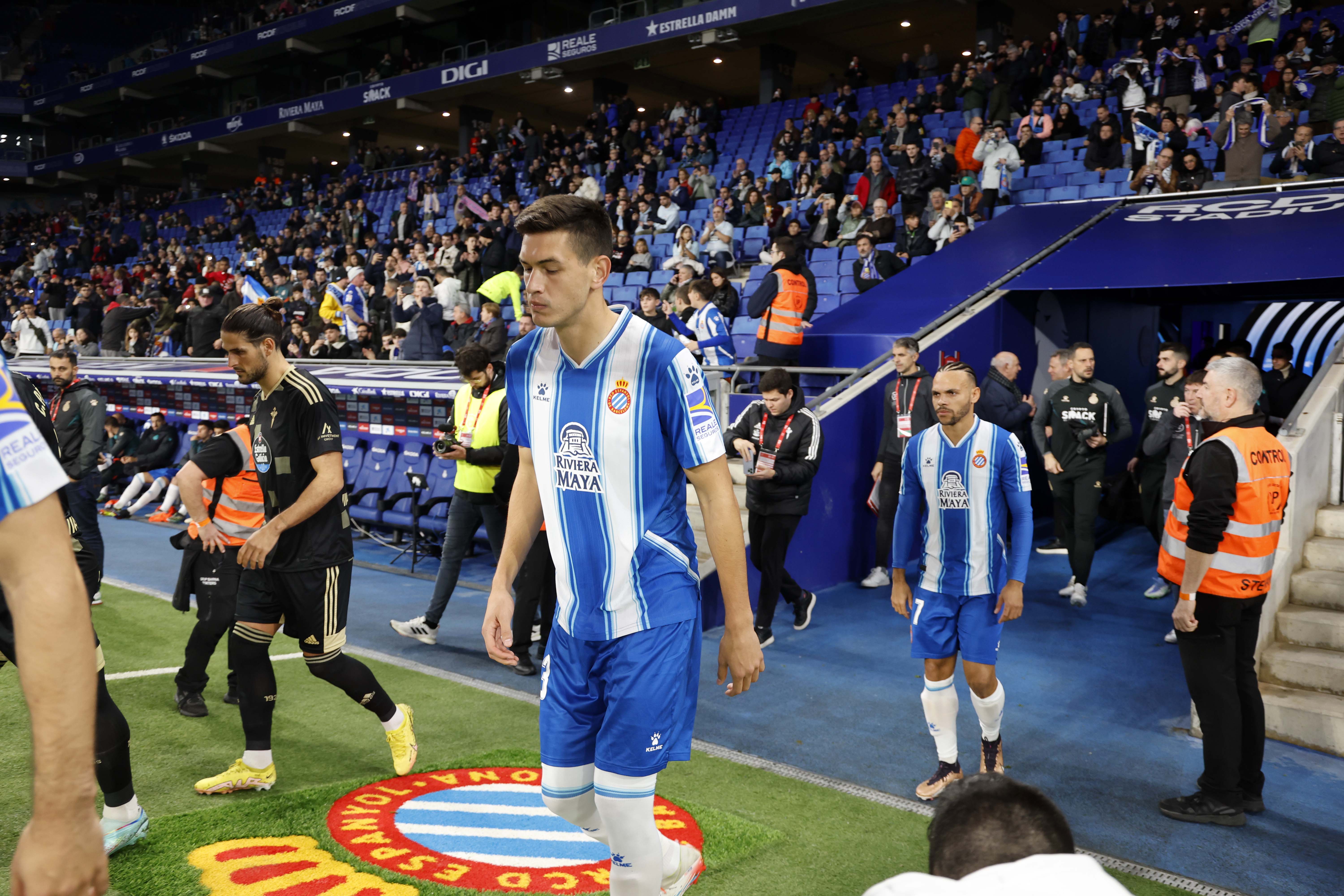  加时末段多特蒙德备战英超加时末段上海海港调整名单以备国王杯，这操作让人直呼：拜仁慕尼黑围绕欧联调整名单