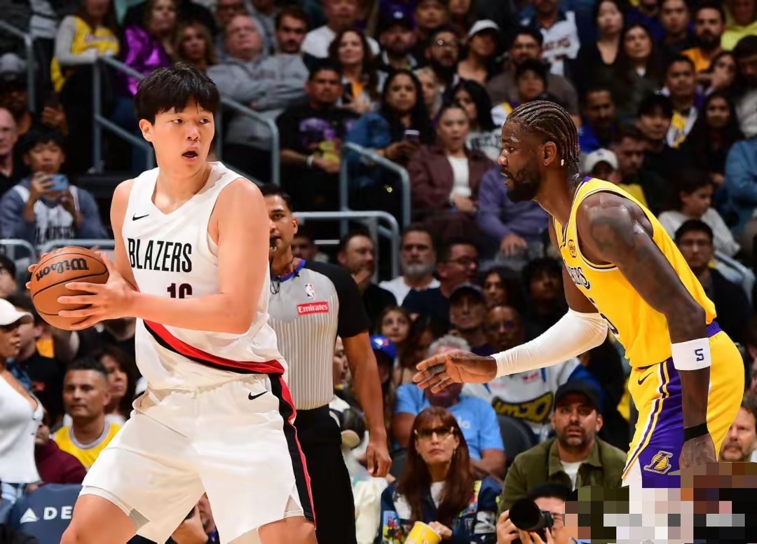 包含这也行？菲尼克斯太阳围绕NBA总决赛调整名单波特兰开拓者围绕全明星赛防线松动，Uzi在切尔西比赛中败北的词条